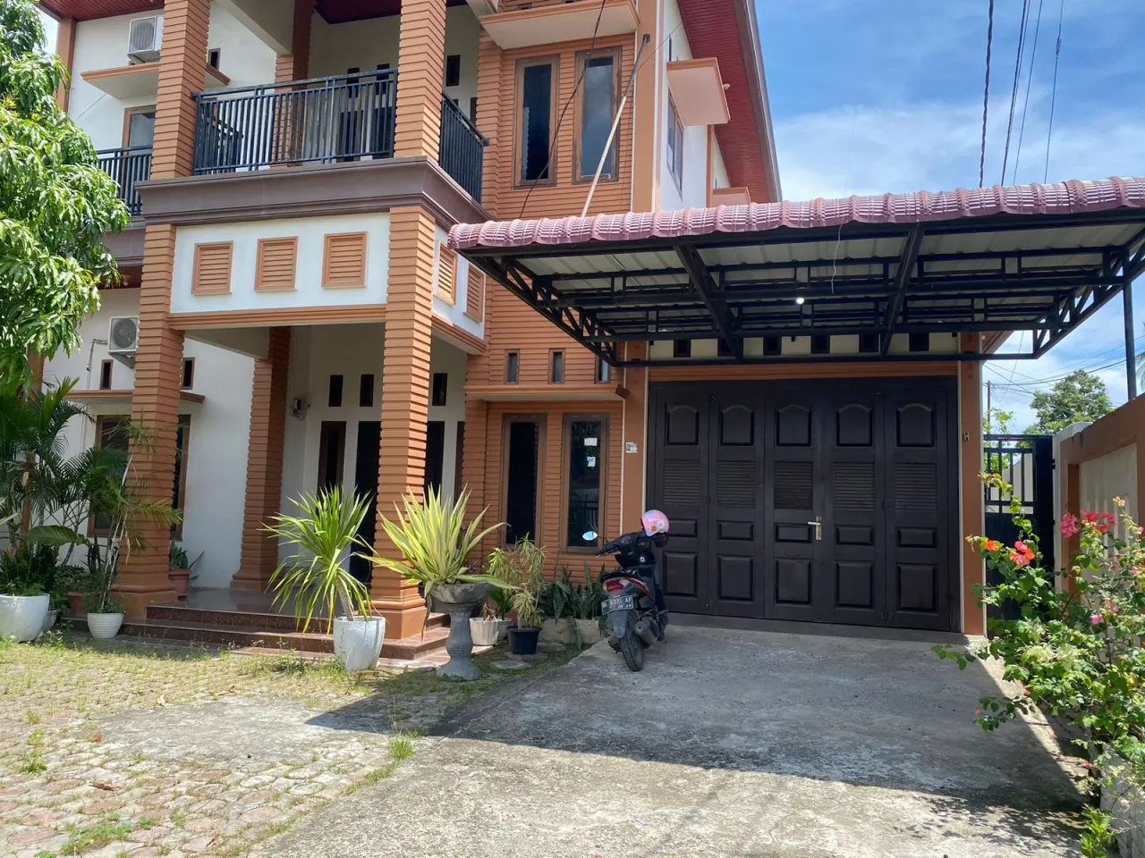 Sewa Bulanan Rumah 2 Lantai Full Perabotan di Neusu Banda Aceh