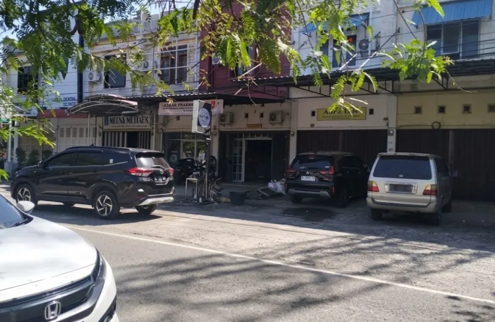 Dijual Toko Full Interior Cafe dan Tempat Kerja (Kantor) Dekat Kantor Gubernur di Lampineung Banda Aceh