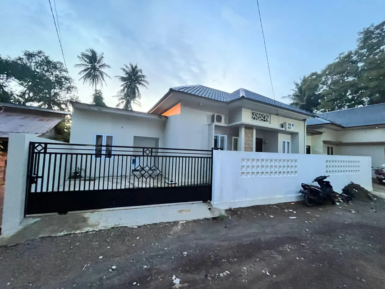 Dijual Rumah Cantik di Tingkeum Darul Imarah Aceh Besar ; Lokasi Favorit & Suasana Tenang