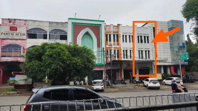 Dijual Ruko 3 Lantai Eks Bank BRI Syariah, Lokasi Strategis Dekat Mesjid Baiturrahman Banda Aceh