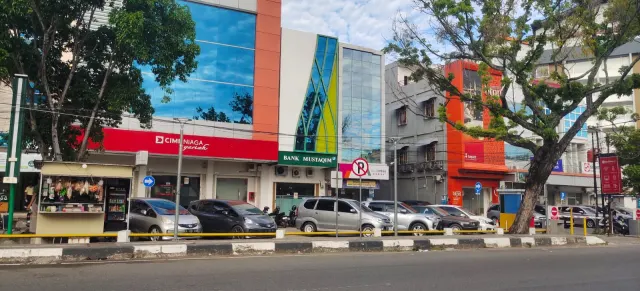 Dijual Toko Dekat Hook Hotel Ayani Peunayong Banda Aceh ; Posisi Strategis Untuk Perkantoran, Perbankan, Resto, Dll