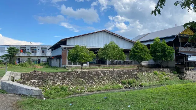 Lapangan Futsal Siap Disewakan utk Gudang Barang di Kawasan Pasar Lamnyong Darussalam Banda Aceh