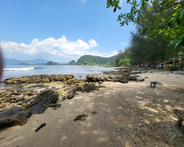 Dijual Tanah 4.800 m2 Peruntukan Wisata, Resort, Kuliner Tepi Laut, dsb, di Lhoknga Aceh Besar