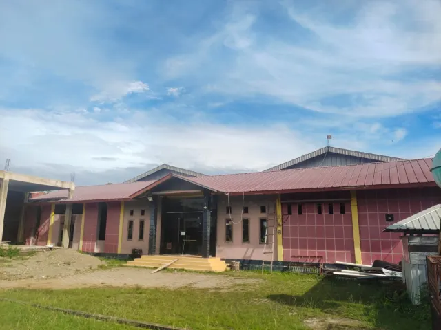 Lapangan Futsal Disewakan untuk Gudang di Jl. Soekarno Hatta Lampeuneurut Aceh Besar / Banda Aceh ; Halaman Sangat Luas
